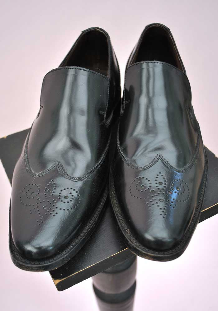 Samuel windsor sales slip on shoes