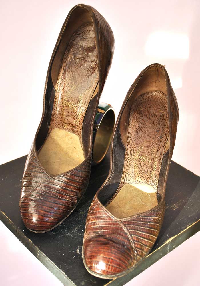vintage lizard skin stilletto shoes