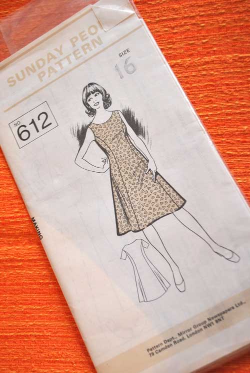 70s Sunday People Sleeveless Dress Pattern 612