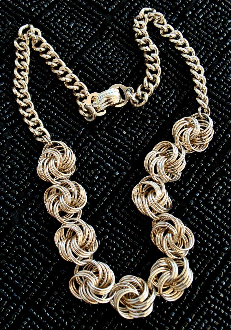 Vintage Full Parure - Twisted White Beads with Gold Tone Mesh top - Necklace, Bracelet, Earrings, Brooch