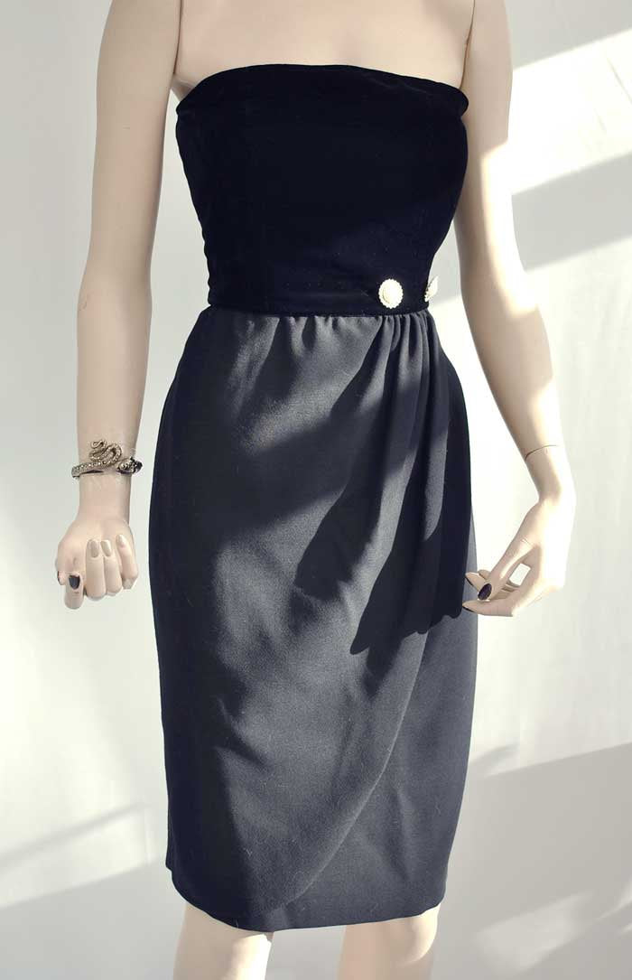 designer vintage Valentino 80s black strapless cocktail dress