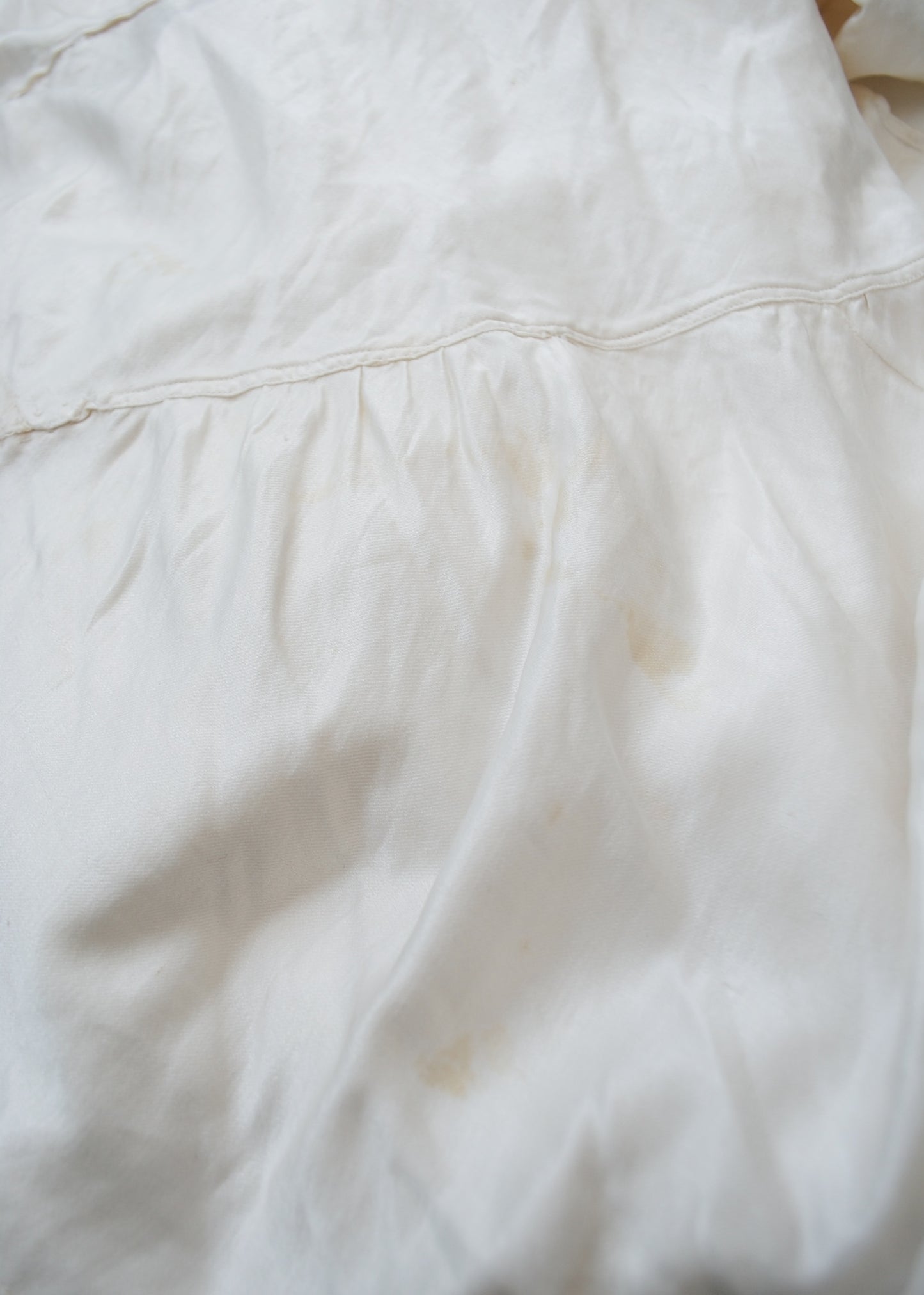 Stunning Vintage Pure White Feather-Weight Silk Peignoir Robe • Bridal Trousseau